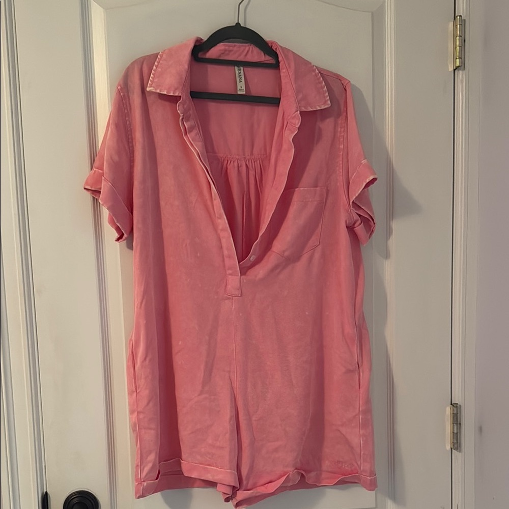 Zenana Outfitters Pink Garment